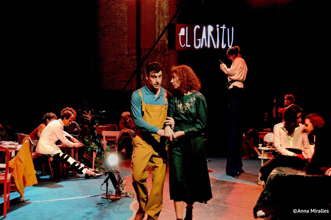 Com menja un caníbal Com menja un caníbal