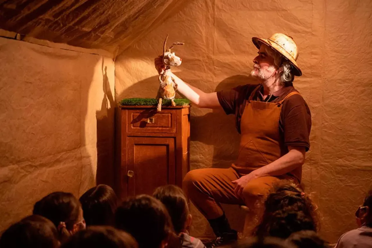 Dins el cau del tabalet Dins el cau del tabalet