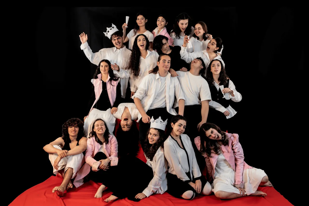A l'altra banda A l'altra banda