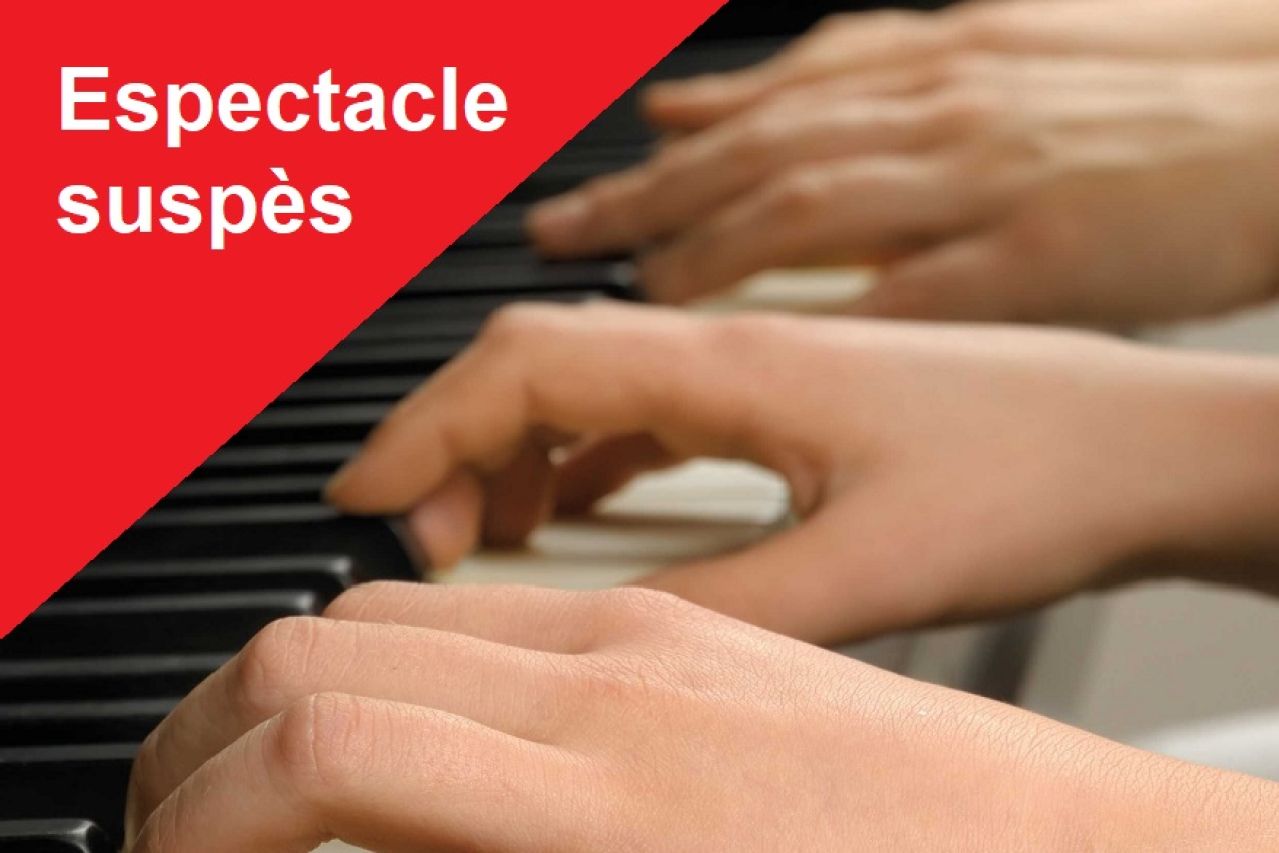 Piano a 4 mans suspès Piano a 4 mans suspès